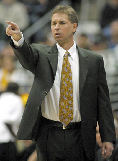 开云体育注册-主教练临场指挥风格分析 