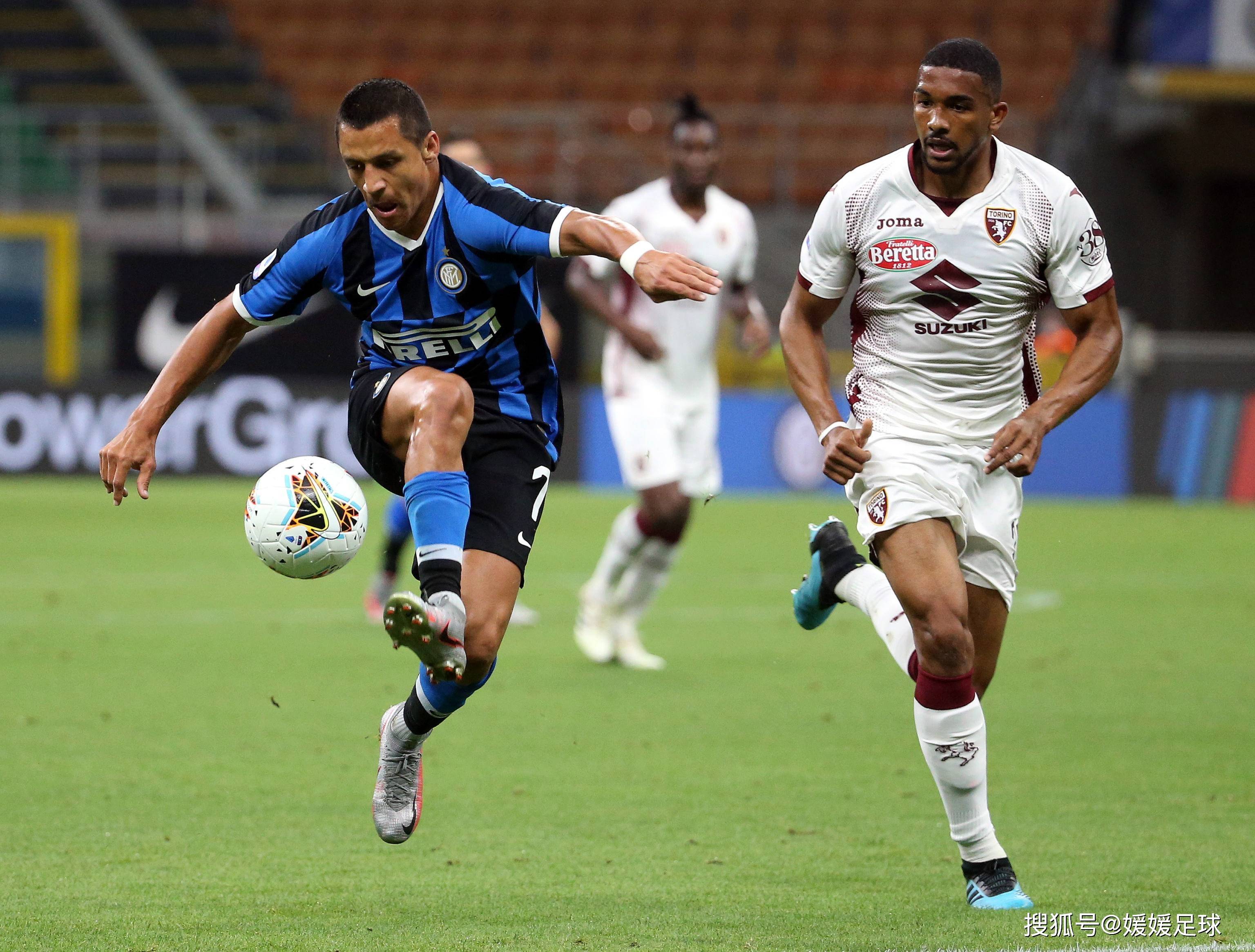 开云体育入口-包含最矮vs最高球员：身高在足球中的作用的词条