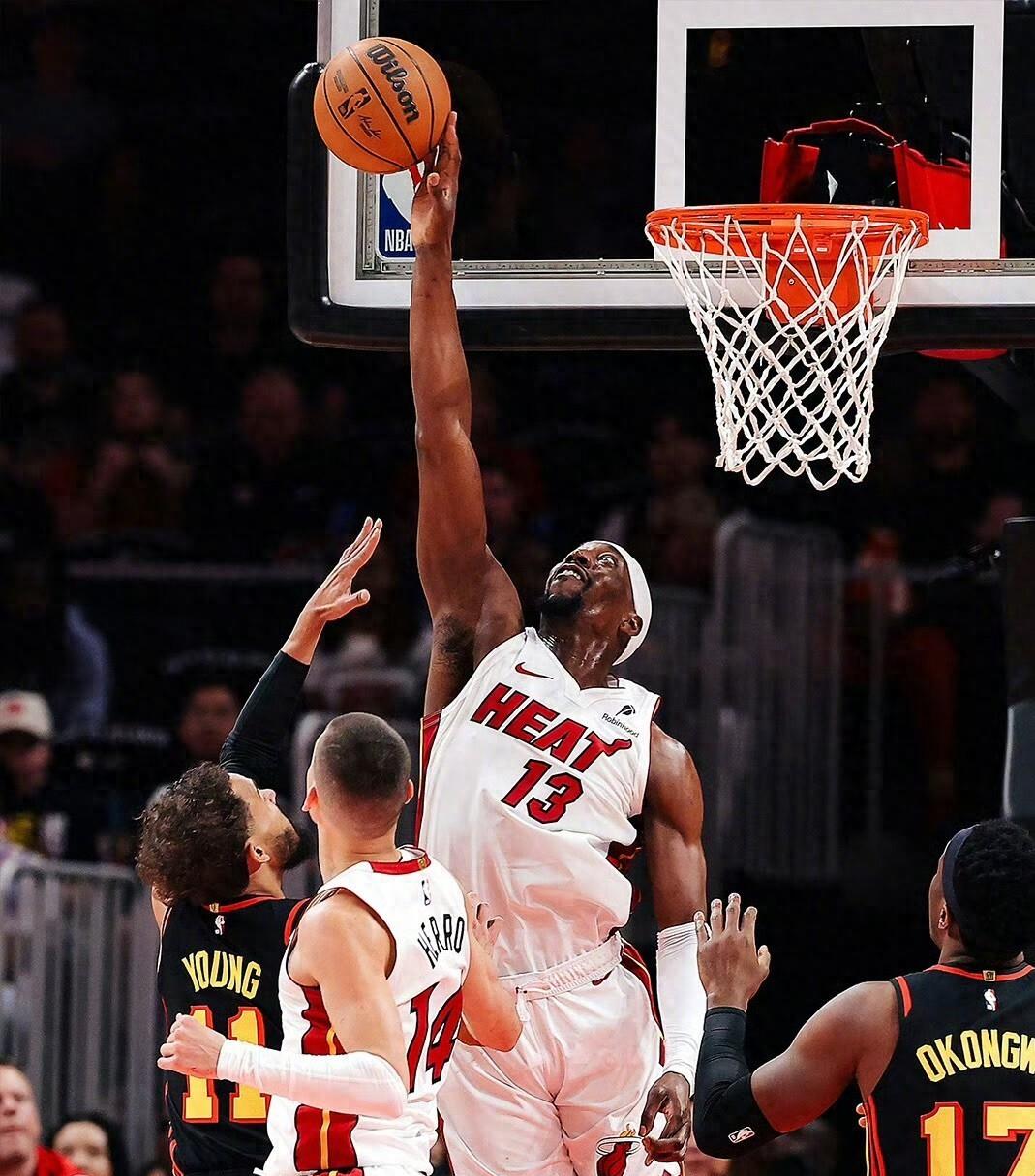 开云体育注册-巴特勒季后赛模式提前开启，热火连胜强敌 