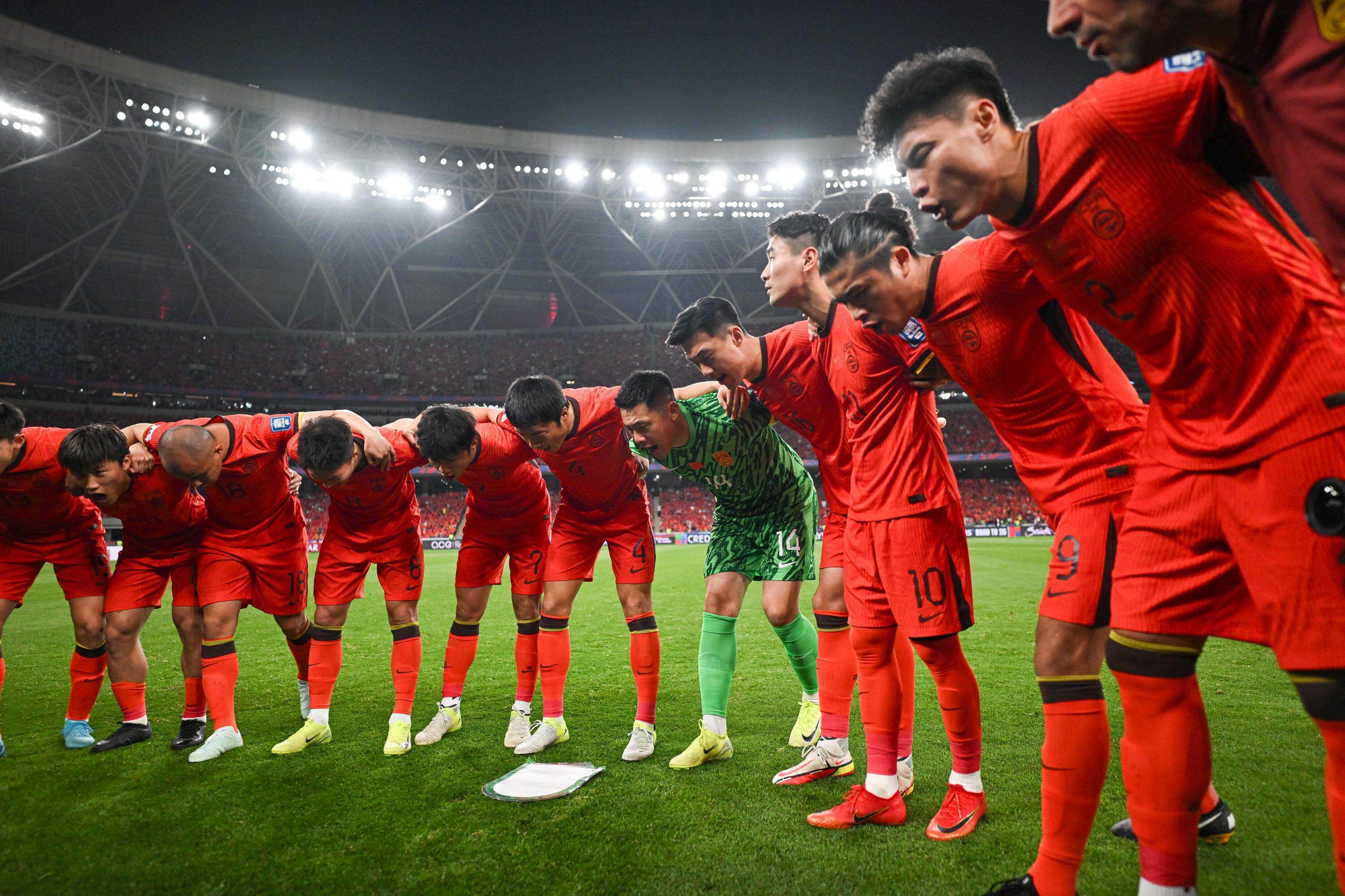 开云体育官网-国足世预赛生死战，2-1绝杀晋级下一轮 