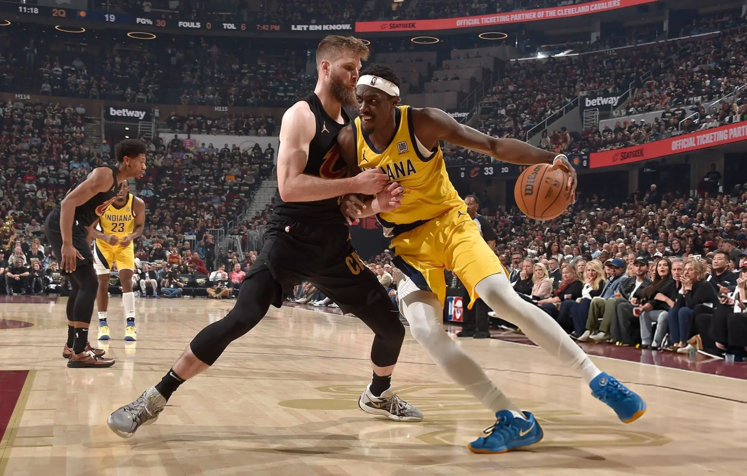 米切尔腿筋拉伤,骑士季后赛前景蒙阴影 米切尔腿筋拉伤,骑士季后赛前景蒙阴影