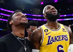 包含布朗尼·詹姆斯宣布参加选秀,湖人会选他吗?的词条 包含布朗尼·詹姆斯宣布参加选秀,湖人会选他吗?的词条