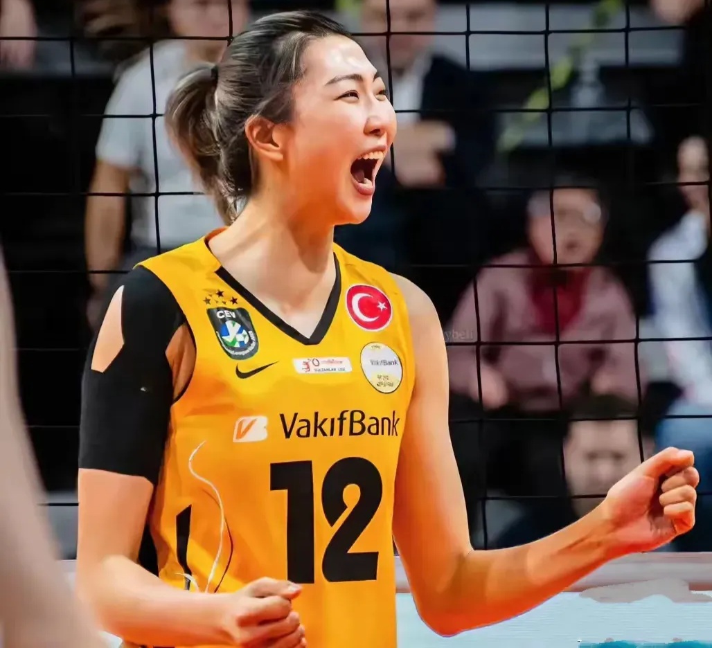 开云体育平台-球星老婆团盘点：谁是颜值担当？的简单介绍