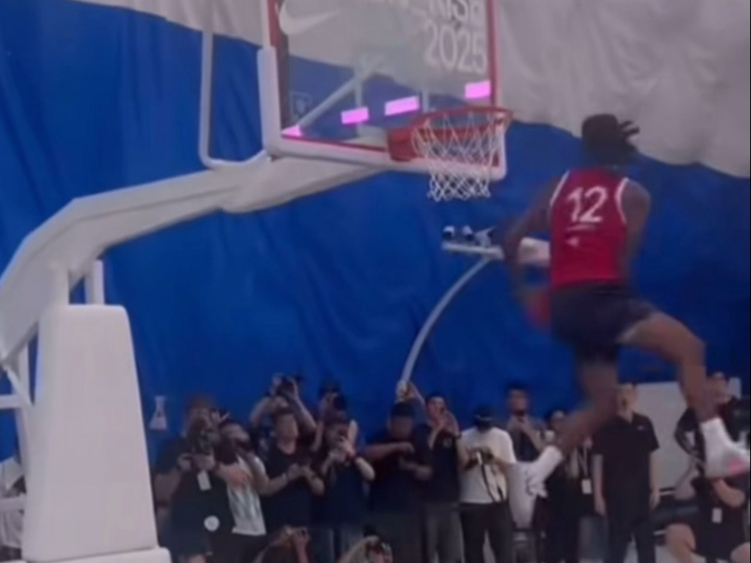 开云体育在线登录-关于本周五大扣篮合集：飞天暴扣太炸了！的信息