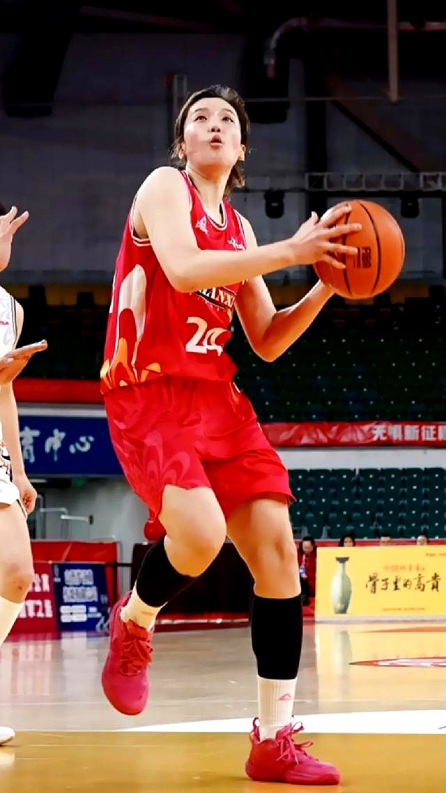 开云体育官网入口-助攻王&篮板王最新排名 