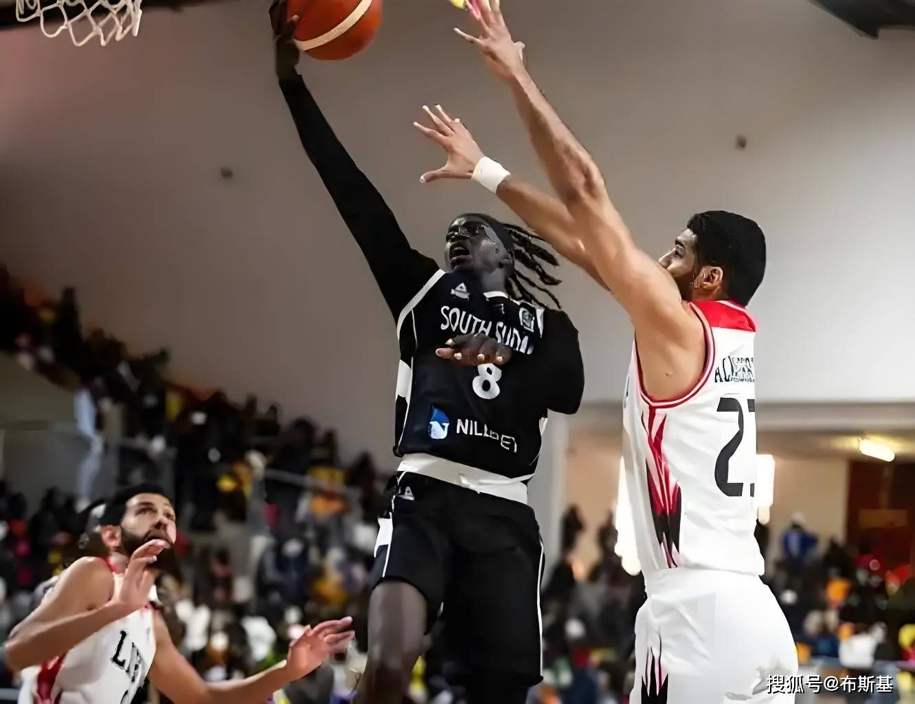 开云体育在线登入-非洲杯爆冷！弱旅淘汰卫冕冠军 