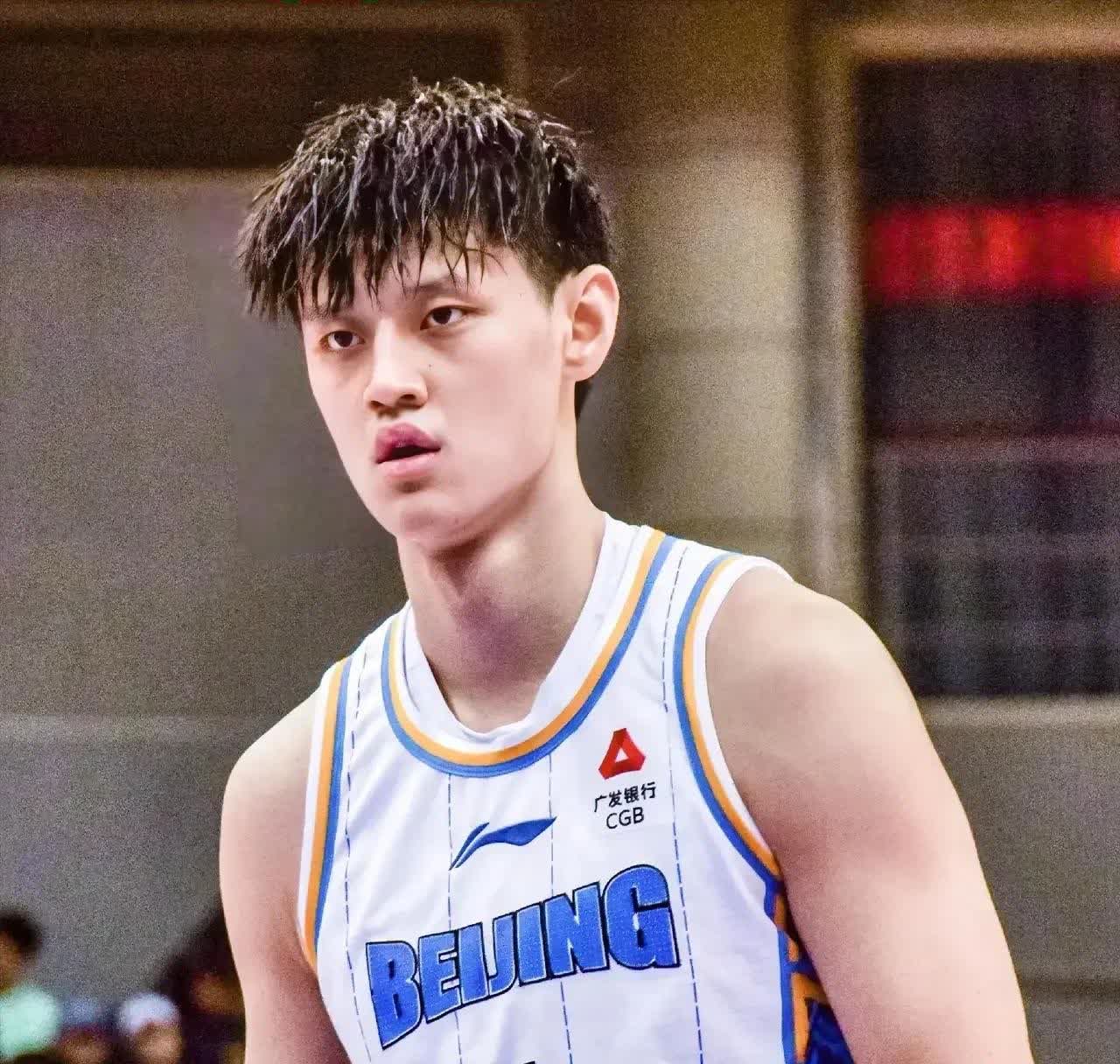 中国球员曾凡博获NBA球队试训邀请 中国球员曾凡博获NBA球队试训邀请