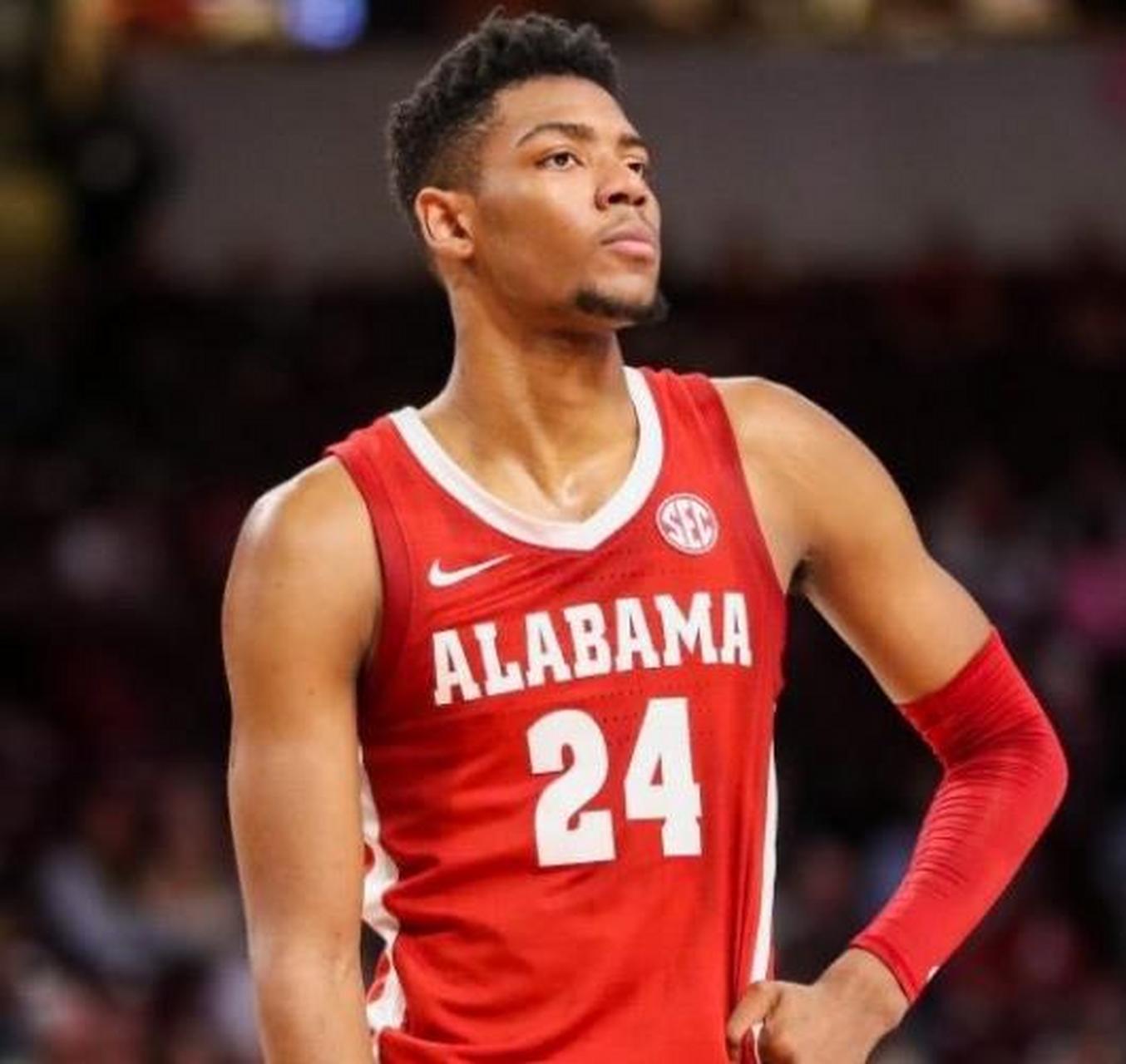 文班亚马新秀赛季数据预测:20+10+3帽?的简单介绍 文班亚马新秀赛季数据预测:20+10+3帽?的简单介绍