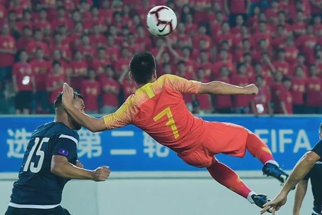 VAR再引争议：误判减少，但足球的流畅性牺牲了吗？的简单介绍