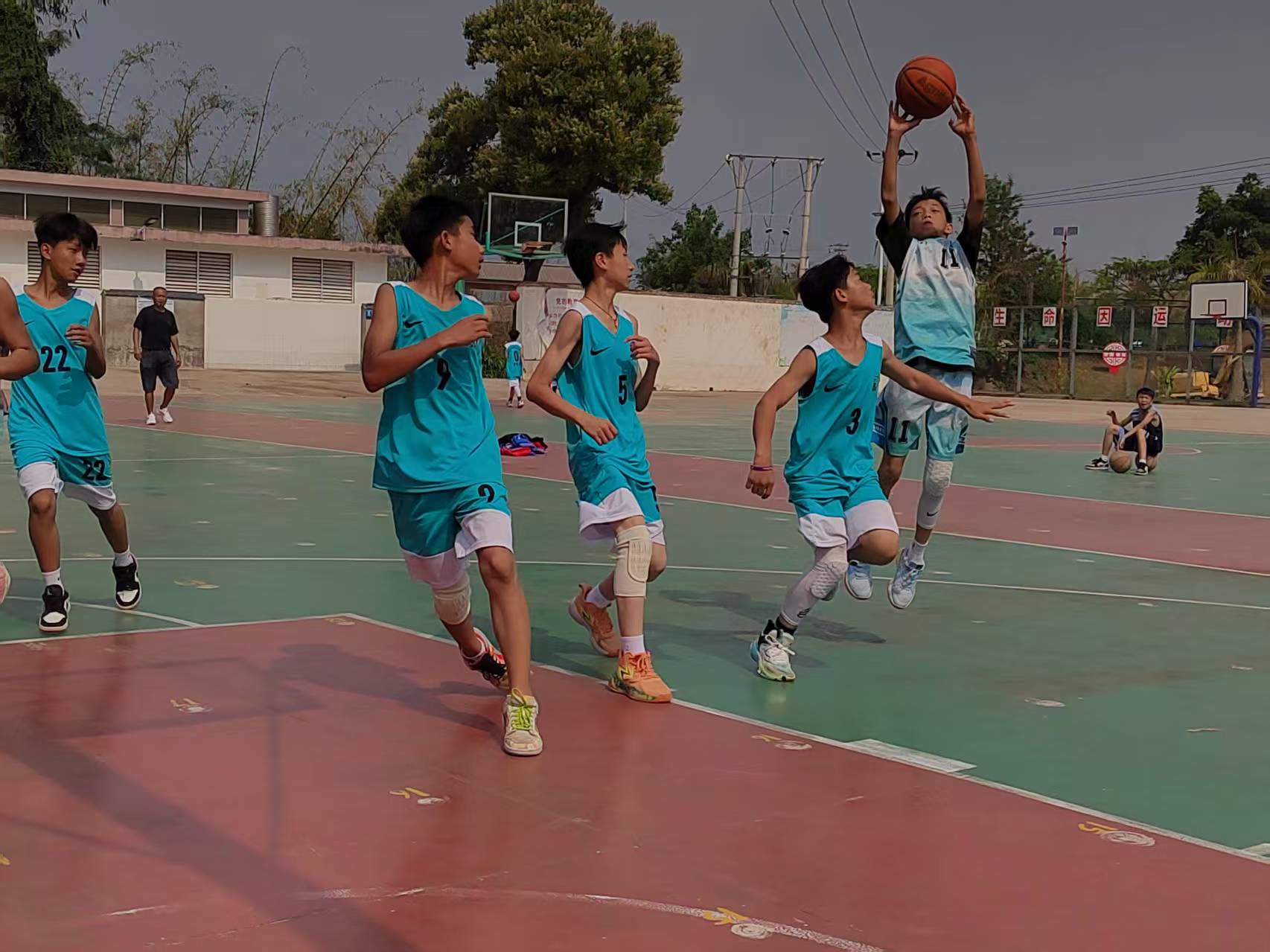 开云体育在线-包含校园篮球赛燃爆！精彩回顾的词条