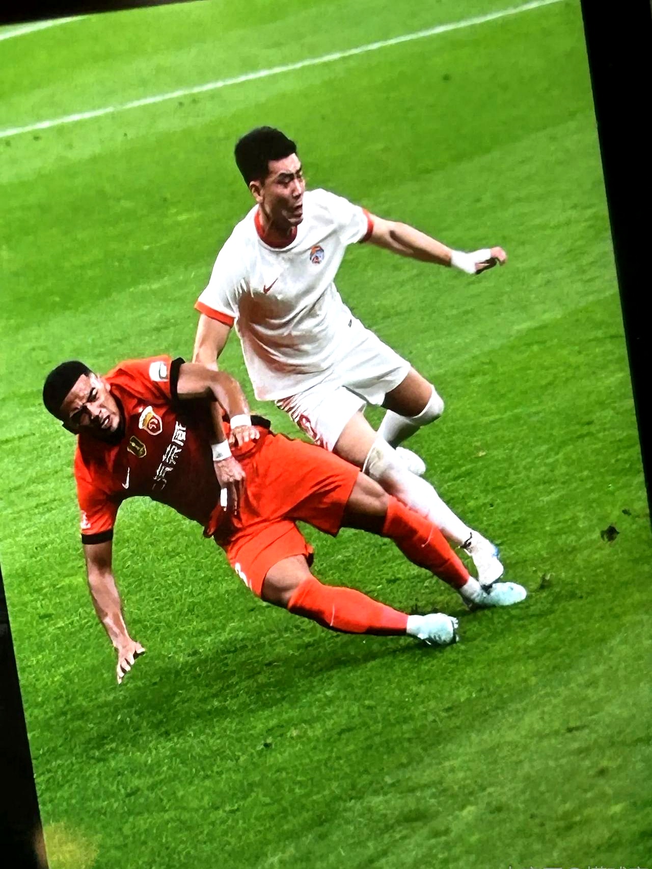 开云体育网站入口-高位逼抢vs防守反击，哪种战术更适应当代足球？的简单介绍